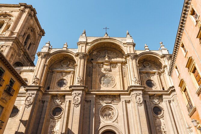 granada-scavenger-hunt-and-sights-self-guided-tour-2