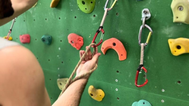 granada-sport-lead-rock-climbing-outdoor-course