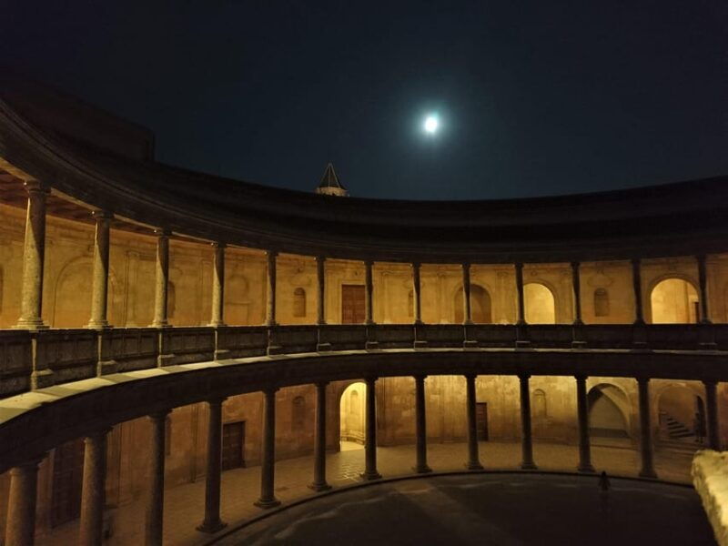 granada-sunset-legends-of-the-alhambra-guided-tour