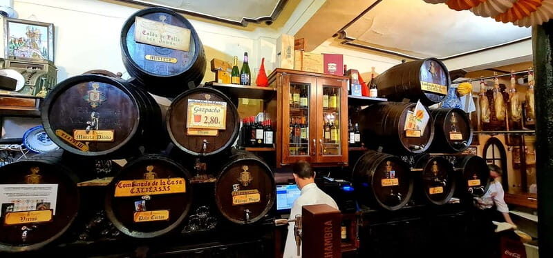Granada: Tapas and Wine Tour with Local Guide. All included. - Who Should Book This Tour?