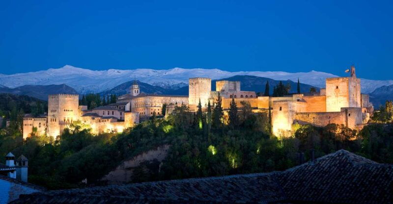 granada-the-alhambra-and-nasrid-palaces-guided-night-tour