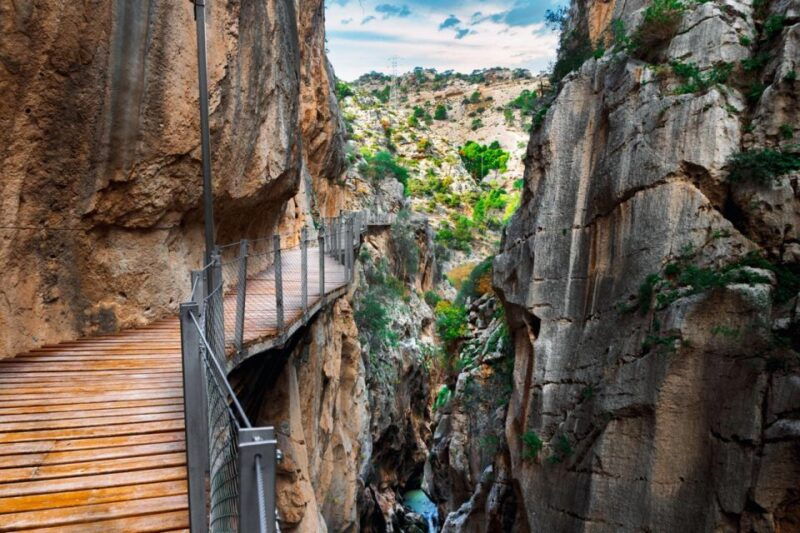 granadas-gems-el-caminito-del-reys-adventure