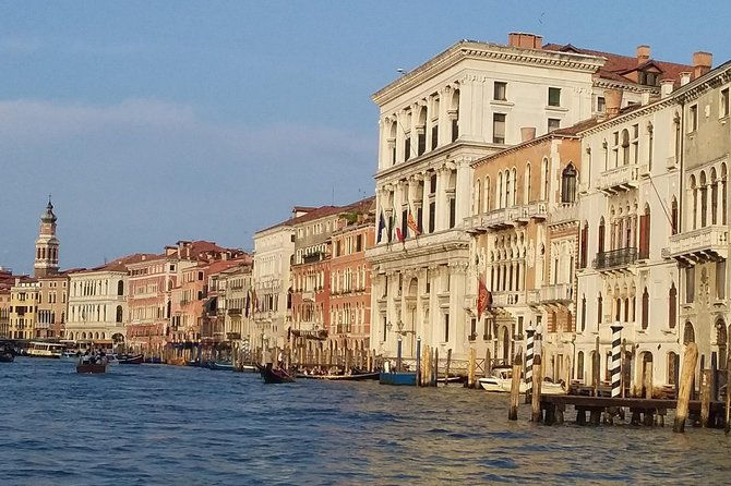 grand-canal-boat-tour-and-murano-glass-experience-with-hotel-pick-up
