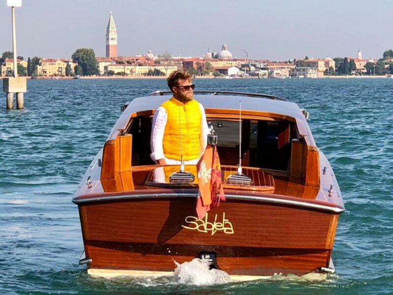 grand-canal-boat-tour-murano