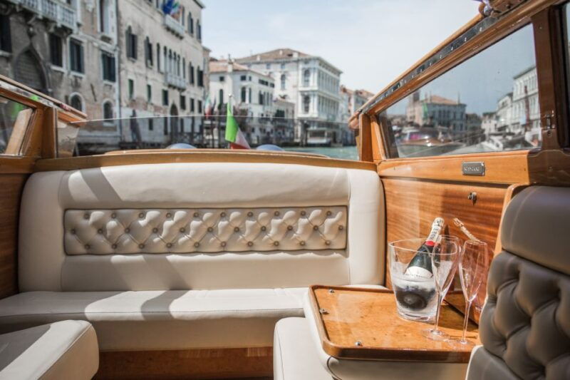 grand-canal-boat-tour-murano