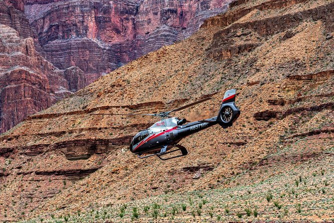 grand-canyon-deluxe-helicopter-tour-with-landing-from-las-vegas