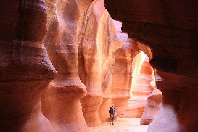 grand-canyon-monument-valley-and-zion-winter-3-day-tour-from-las-vegas