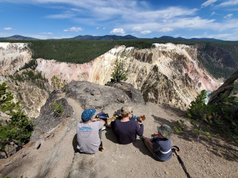 grand-canyon-of-the-yellowstone-loop-hike-with-lunch