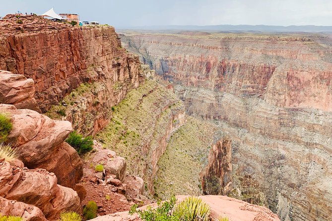 grand-canyon-tour-with-skywalk-and-helicopter-flight