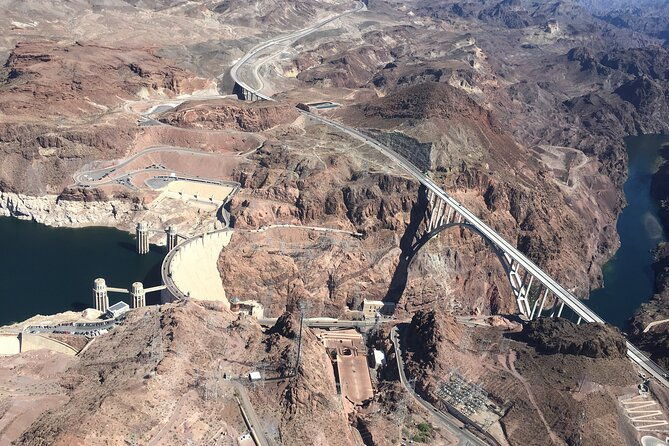 grand-canyon-west-rim-luxury-helicopter-tour-from-las-vegas