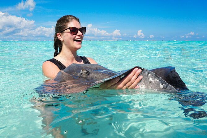 grand-cayman-catamaran-tour-to-stingray-city-and-rum-point