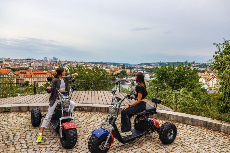 grand-city-tour-on-electric-trike-in-prague-live-guided