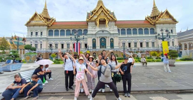 grand-palace-temples-canal-private-tour-optional-luxury