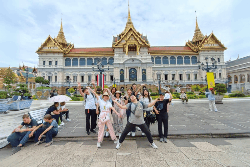 grand-palace-temples-canal-private-tour-optional-luxury