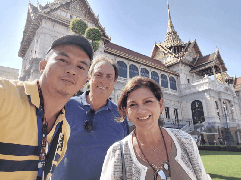 grand-palace-temples-canal-private-tour-optional-luxury