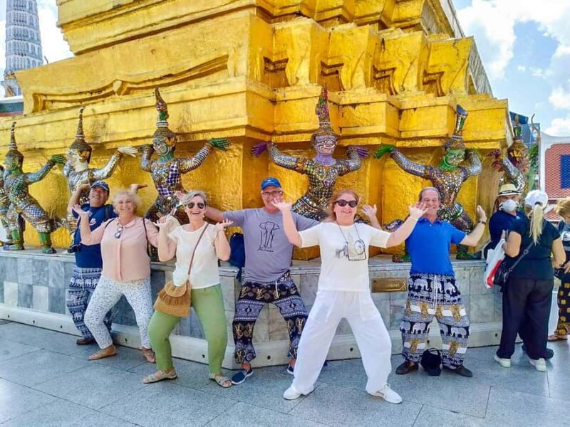 Grand Palace, Wat Pho, and Wat Arun: Guided Tour in Spanish - A Closer Look at the Tour Itinerary