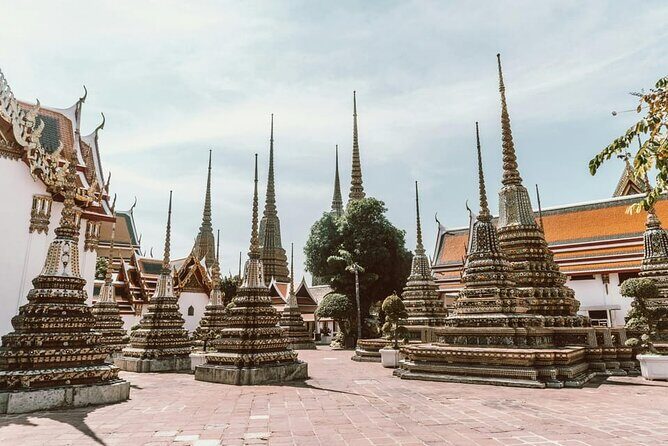 Grand Palace Wat Pho & Wat Arun Tour by Tuk Tuk and Walk - Authentic Experiences and Review Highlights