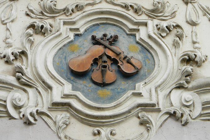 Grand Tour of Prague "among history, legends and curiosities" (NO ENGLISH) - Practical Considerations and Value
