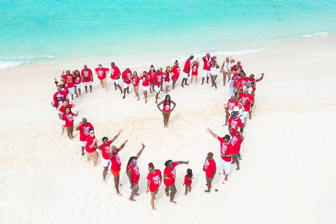 grand-turk-beach-party-and-clear-kayak-photoshoot-experience