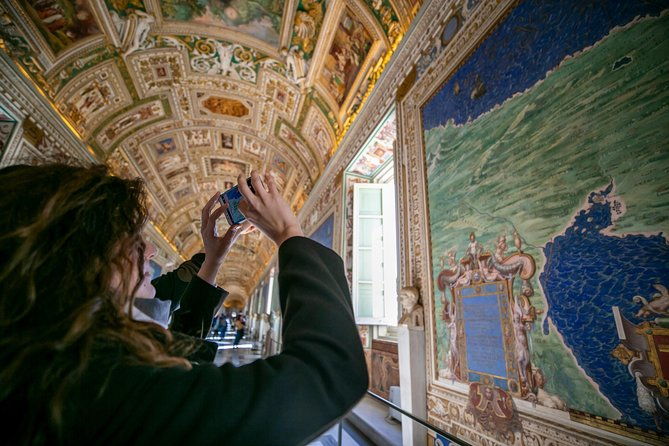 grand-vatican-tour-full-day-with-sistine-chapel-and-borgia-rooms