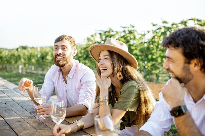 grape-escapes-wine-full-day-tour-in-ithaca