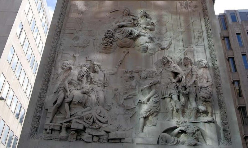 Great Fire of London Monument & optional Tower of London - Key Points