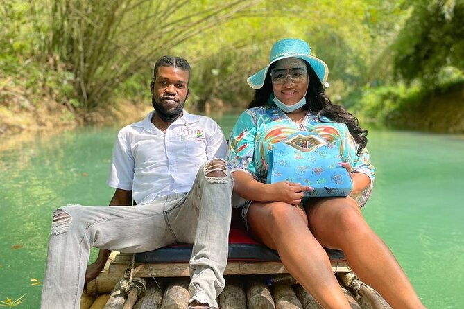 great-river-rafting-with-limestone-massage-from-montego-bay