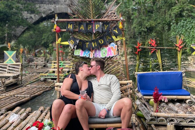 great-river-rafting-with-limestone-massage-from-montego-bay