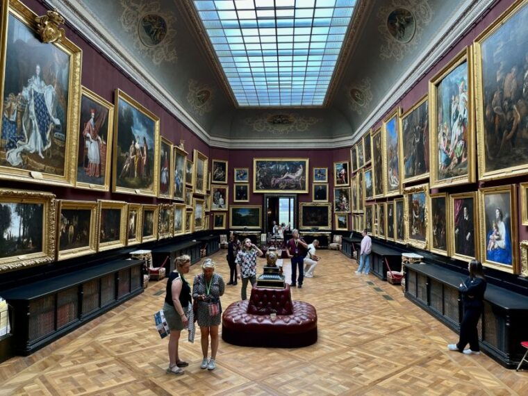 great-stables-of-prince-de-conde-palace-chantilly