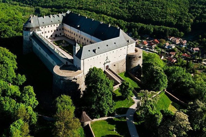 great-wine-tour-in-small-carpathian-hills