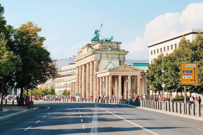 greatest-escapes-from-east-berlin-exploration-game-and-tour