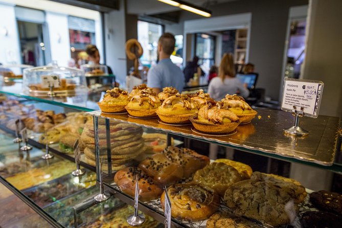 greek-food-walking-tour-in-athens