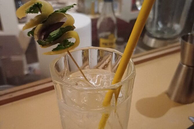 greek-inspired-cocktail-making-class