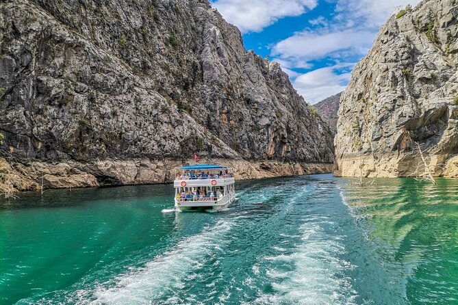 green-canyon-boat-trip-from-side-with-unlimited-soft-drinks