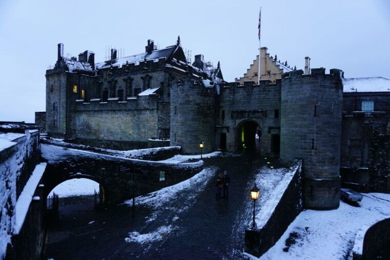 greenock-shore-excursion-to-stirling-castle-and-loch-lomond