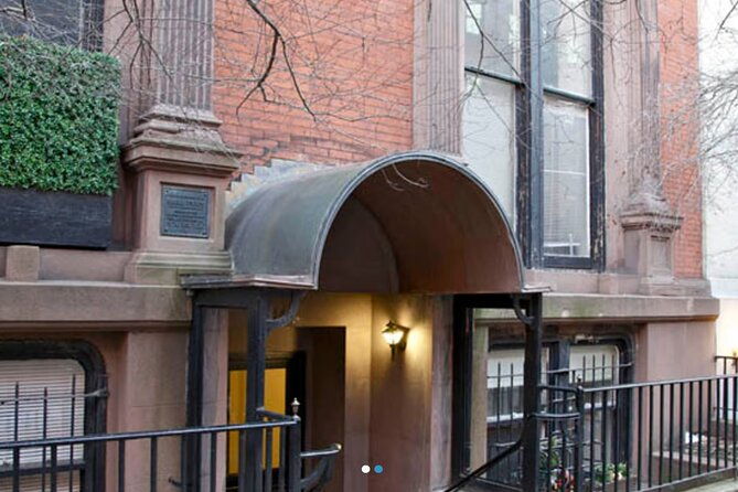 greenwich-village-variety-walking-tour-in-new-york-city