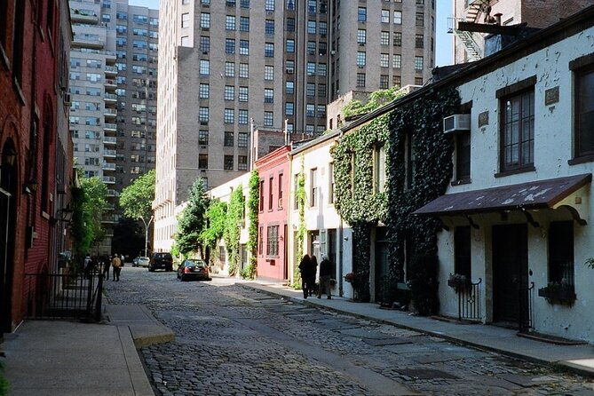greenwich-village-variety-walking-tour-in-new-york-city