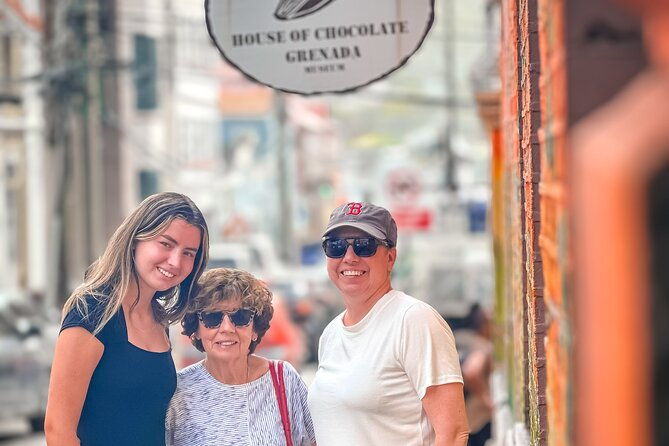 grenada-highlights-city-tour-fort-chocolate-rainforest-falls