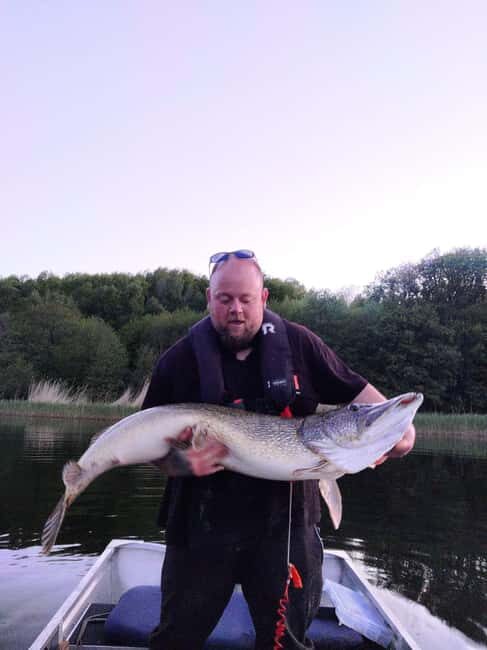 Grimstad: Fishing Guide Service with Gear and Boat Rental - Key Points