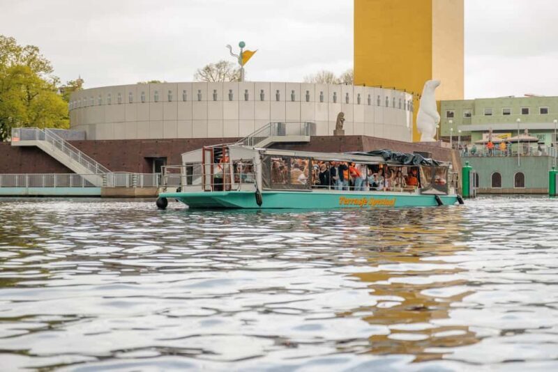 Groningen: 2-hour Booze Cruise with Unlimited Drinks - What to Expect During Your Canal Cruise