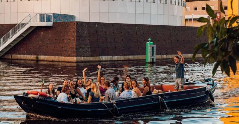 groningen-city-canal-cruise-with-unlimited-drinks