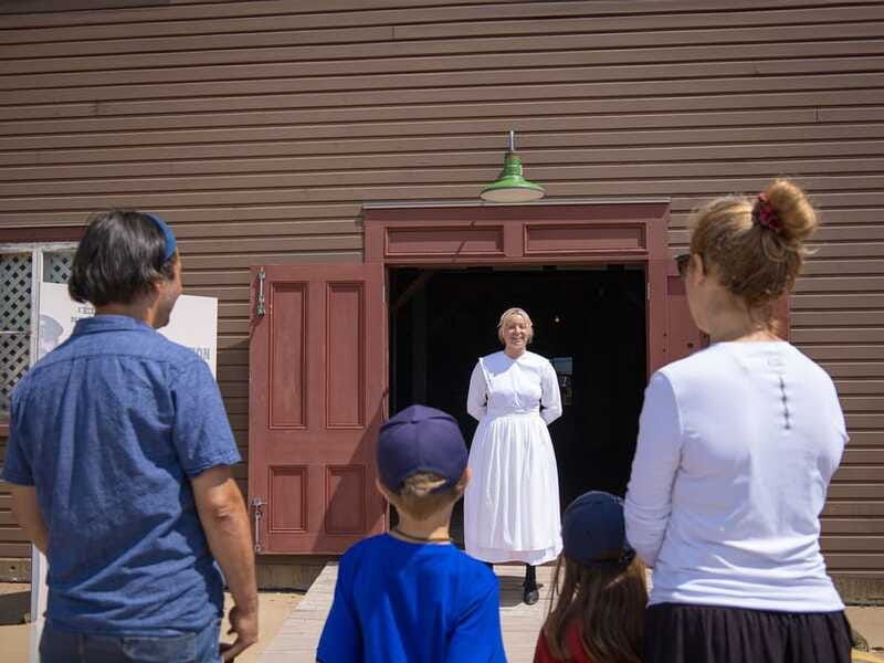 grosse-ile-irish-immigrant-memorial-cruise-tour