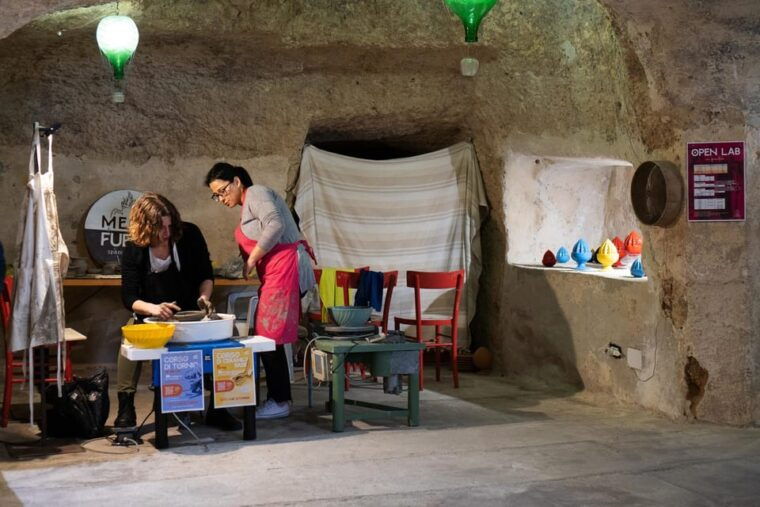 grottaglie-shaping-clay-dreams-with-a-ceramist