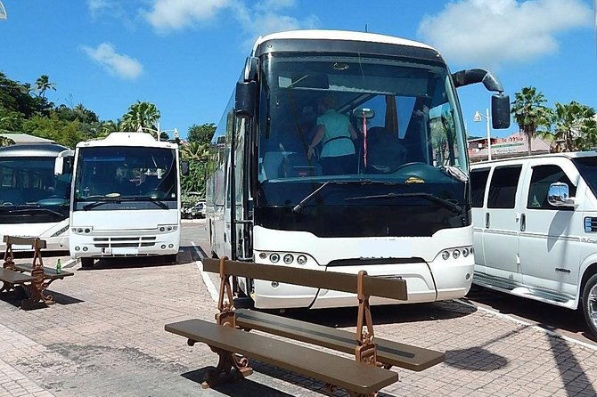 group-11-and-more-airport-hotel-roundtrip