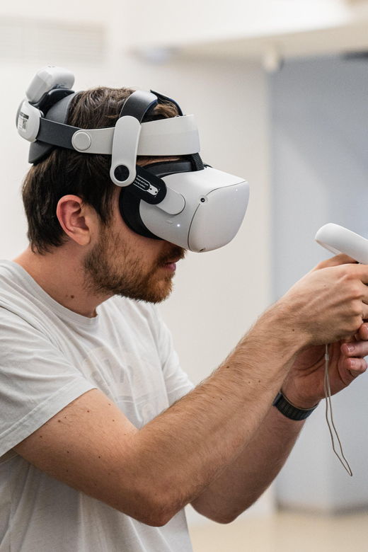 group-activity-tower-tag-vr-experience