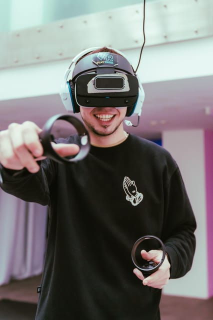 group-activity-tower-tag-vr-experience