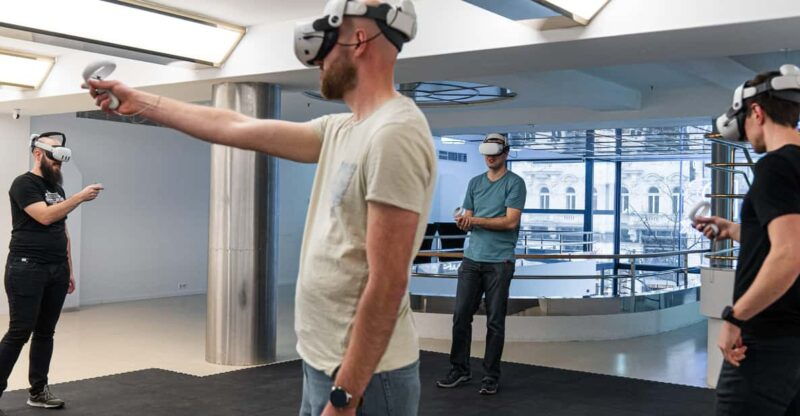 group-activity-tower-tag-vr-experience