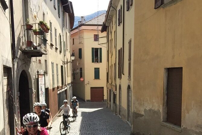 Group Bike Tour: Onno & Ghisallino (E-bikes and Road bikes) - An In-Depth Look at the Bike Tour Experience