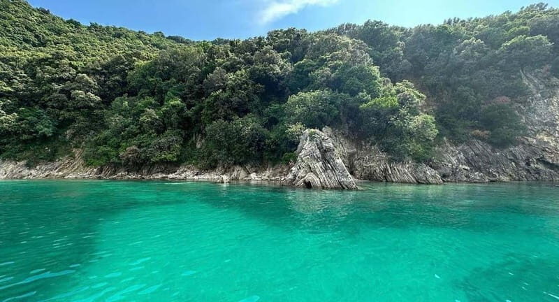 Group Boat Tour From Saranda to Krorez.Free Drink & Umbrella - FAQs