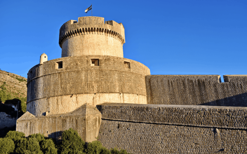 group-city-walls-walking-tour-with-dubrovnik-pass-included